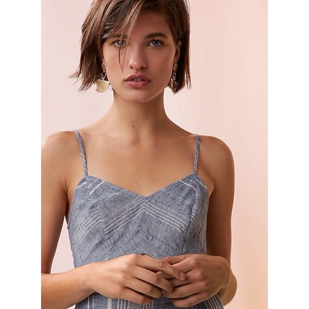 Express Striped Cut-Out Linen-Blend Midi Dress - Picture 4 of 10